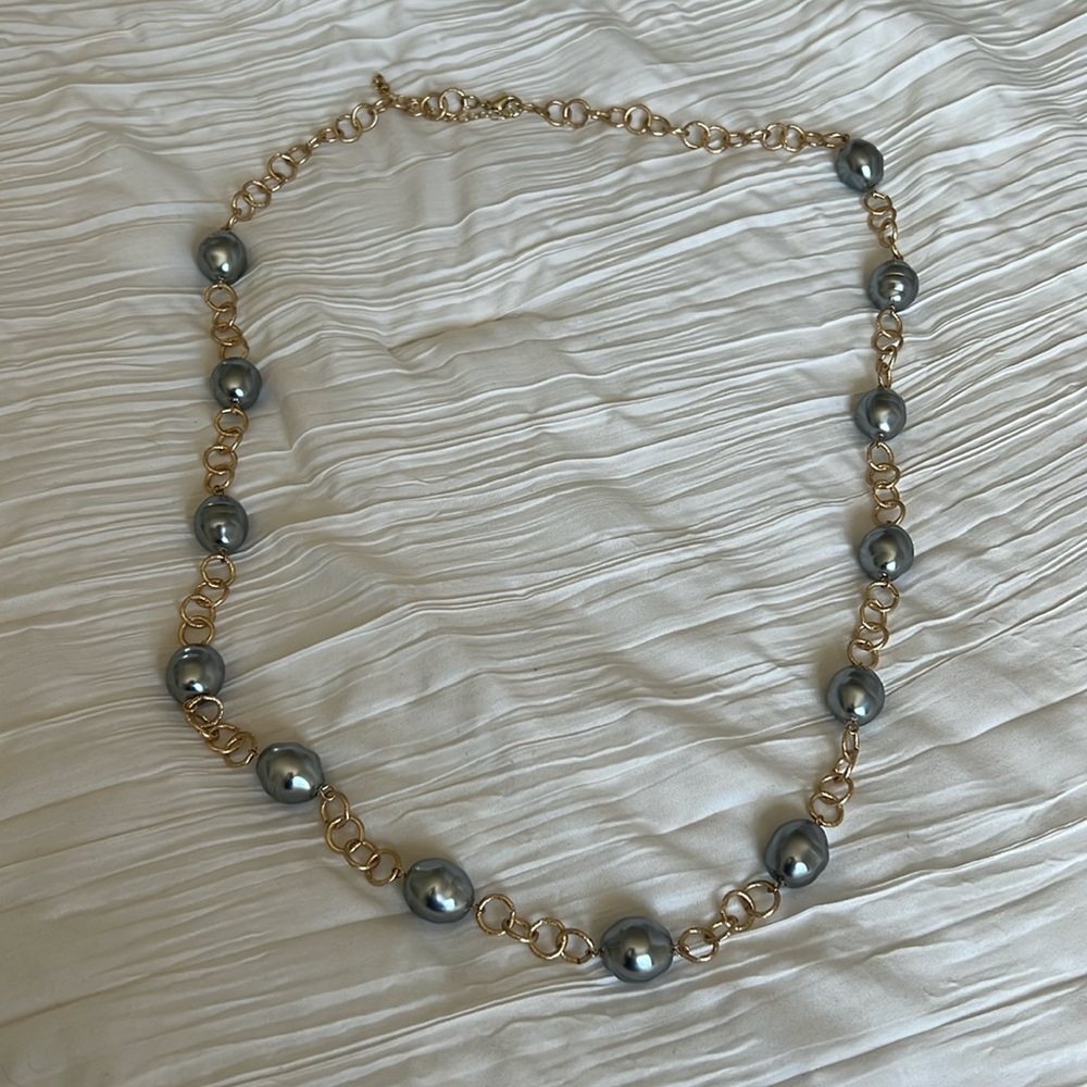 Long dark grey pearl and gold necklace